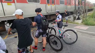 ROLÊ DE BIKE PARA PARANAPIACABA parte 2