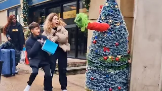 Grinch In Christmas tree 🎄 prank! loudest Scream and laugh!