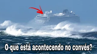 Navio De Cruzeiro Com Passageiros Numa Tempestade De Escala 12!