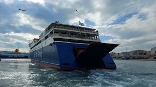 Blue Star Naxos: αναχώρηση από το λιμάνι του Πειραιά // Departure from the port of Piraeus!!