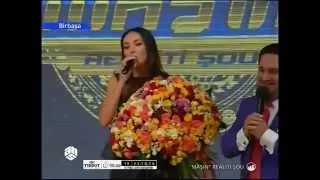 Алсу спела в прямом эфире «Машын шоу» песню Полада Бюльбюльоглу на азербайджанском языке