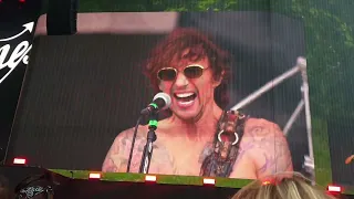 the darkness, heart explodes. hyde park London, June 30th 2023