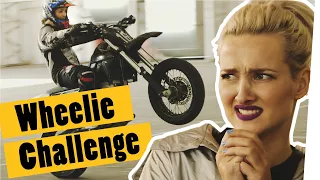 Challenge: Schaffe einen Wheelie auf dem Motorrad || „Das schaffst du nie!“