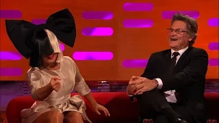 لقطات sia كاملة في برنامج The Graham Norton + نصيحة أديل لـ سيا ((مترجم))