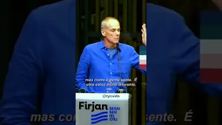 O amor ainda é um mistério, só sente e vai. Assistam  Marcelo Gleiser na Firjan, imperdível.