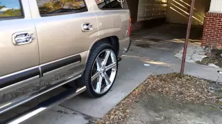 03 Tahoe with 26s, 40 series Flowmaster