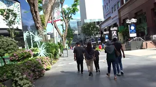 Another walk in Singapore