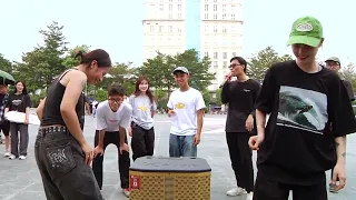 Cuối tuần ở nhà xem Game of Skate Nữ không?