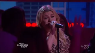 Kelly Clarkson sings "I Still Get Jealous"  by Nick Jonas Live Concert Performance HD 1080