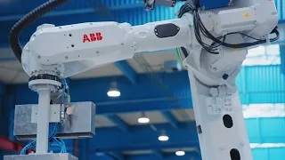 Fully automated steel beam assembly - One operator only!