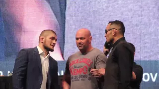 UFC 209 Tony Ferguson vs Khabib Nurmagomedov Staredown