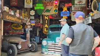 WOW... wasn't expecting this at all! 😱 The Real American Pickers!!!