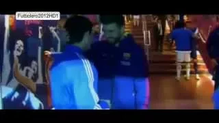 Risas entre los jugadores del Barça y Real Madrid en el túnel de vestuarios * 2015