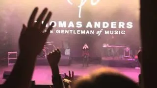 Thomas Anders photographs a hall and speaks funny in Russian (Live in Voronezh, 24th November 2013)