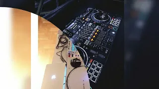 Muzică de club mixată DJ