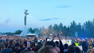 Metallica covers Popeda (Pitkä Kuuma Kesä) live @ Hämeenlinna, Finland