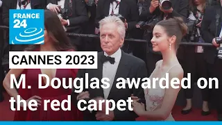 Cannes 2023: Michael Douglas and Catherine Zeta Jones on the red carpet • FRANCE 24 English