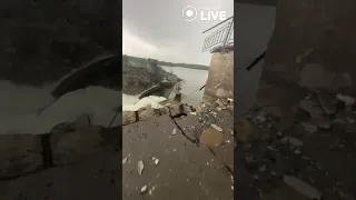 💥💥💥Росіяни вдарили по дамбі Карлівського водосховища