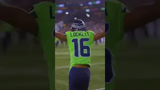 Tyler Lockett coming out the tunnel #seattleseahawks #tylerlockett #NFL #Shorts