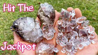 Herkimer Diamond Mining a Trophy Pocket in New York | Quartz Crystal Digging!