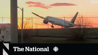 #TheMoment a plane nearly crash-landed in Toronto