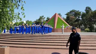 Воинский салют в парке Победы Киева - 8 мая 2018