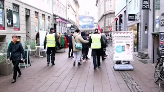 Stram Kurs demonstrerer i København