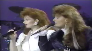 The Judds | Young Love & River of Time (1989)