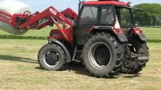 Baling with Case IH 1494