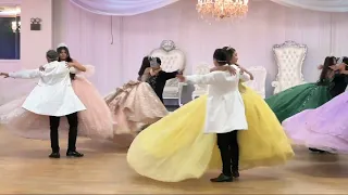 Un vals con más de 20 quinceañeras 😱🤯 bailando juntas por primera vez   #xvaños #newyork