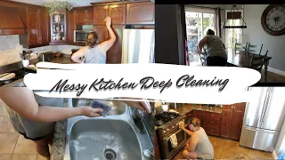 Messy Kitchen Clean With Me 2020 | Deep Cleaning My Kitchen | Cleaning Motivation