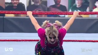 Alexa Bliss Entrance - RAW: July 5, 2021