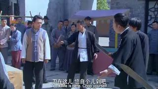 惡霸當街欺負乞丐，村民看不過眼，出手教訓惡霸 ✨ 功夫 | Kung Fu