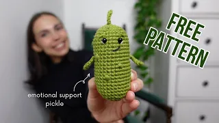 Crochet an emotional support pickle with me! & FREE PATTERN!