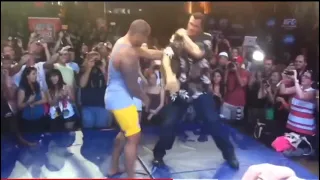 Steven Seagal vs Rafael "Feijao" Cavalcante