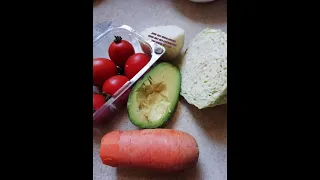 Salad with avocado-Salata sa Avokadom