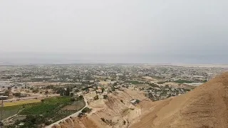 Вид на Иерихон и окрестности с Сорокадневной горы из Монастыря Искушения (Каранталь) 06.05.2018