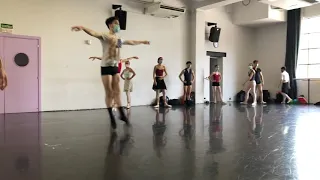 Grandes saltos / ballet