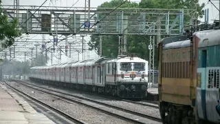 High Speed Crossing Trains On Delhi - Agra Line - Indian Railways