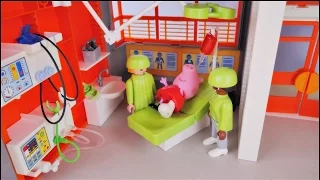 Świnka Peppa złamała nogę i pojechała do szpitala - Bajka po polsku Playmobil