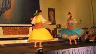 Binasuan and Tinikling by Fiesta Filipina Dance Troupe