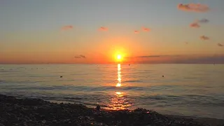 Восход солнца на Средиземном море.