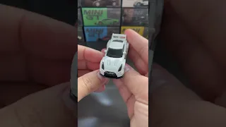 Bburago vs Majorette vs Hot Wheels vs Mini GT - Nissan GT-R - 1/64 - Diecast Model Variants