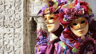 МЕГА! Венеція! Карнавал! Carnival boat parade takes place on the Venice Grand Canal Парад човнів!