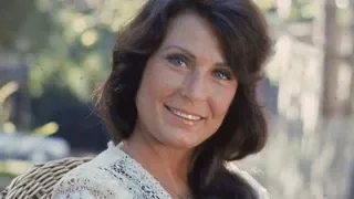 Tragic Details About Loretta Lynn