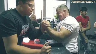 Schoolboy VS Bodybuilder 2.0  | ARM WRESTLING 2019