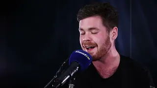 Karl Beare O Holy Night at Cool FM Sessions