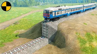 Trains vs Unfinished Railway 😱 Beamng.Drive