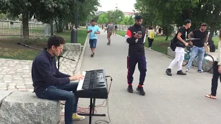 Crazy Piano Pop Medley at Mauerpark Berlin – Thomas Krüger