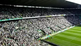 Awesome "You'll Never Walk Alone" after players' entry for the Old Firm at Celtic Park (24/10/2010)